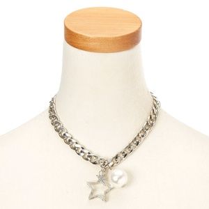 Chunky Star Pearl Pendant Necklace